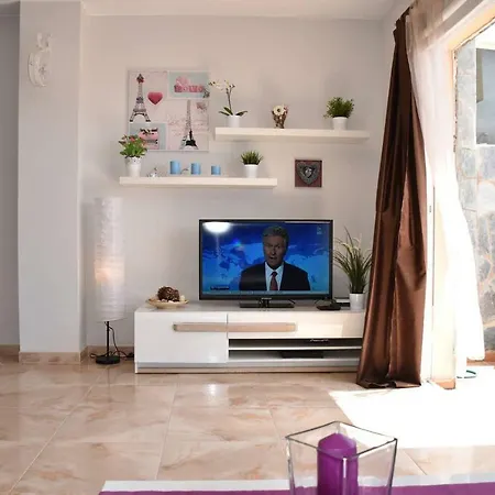 Дом отдыха Roque Del Conde 2 With Fantastic Sea Views, 2 Terraces, Pool, Wifi, Sat-tv, Dishwasher